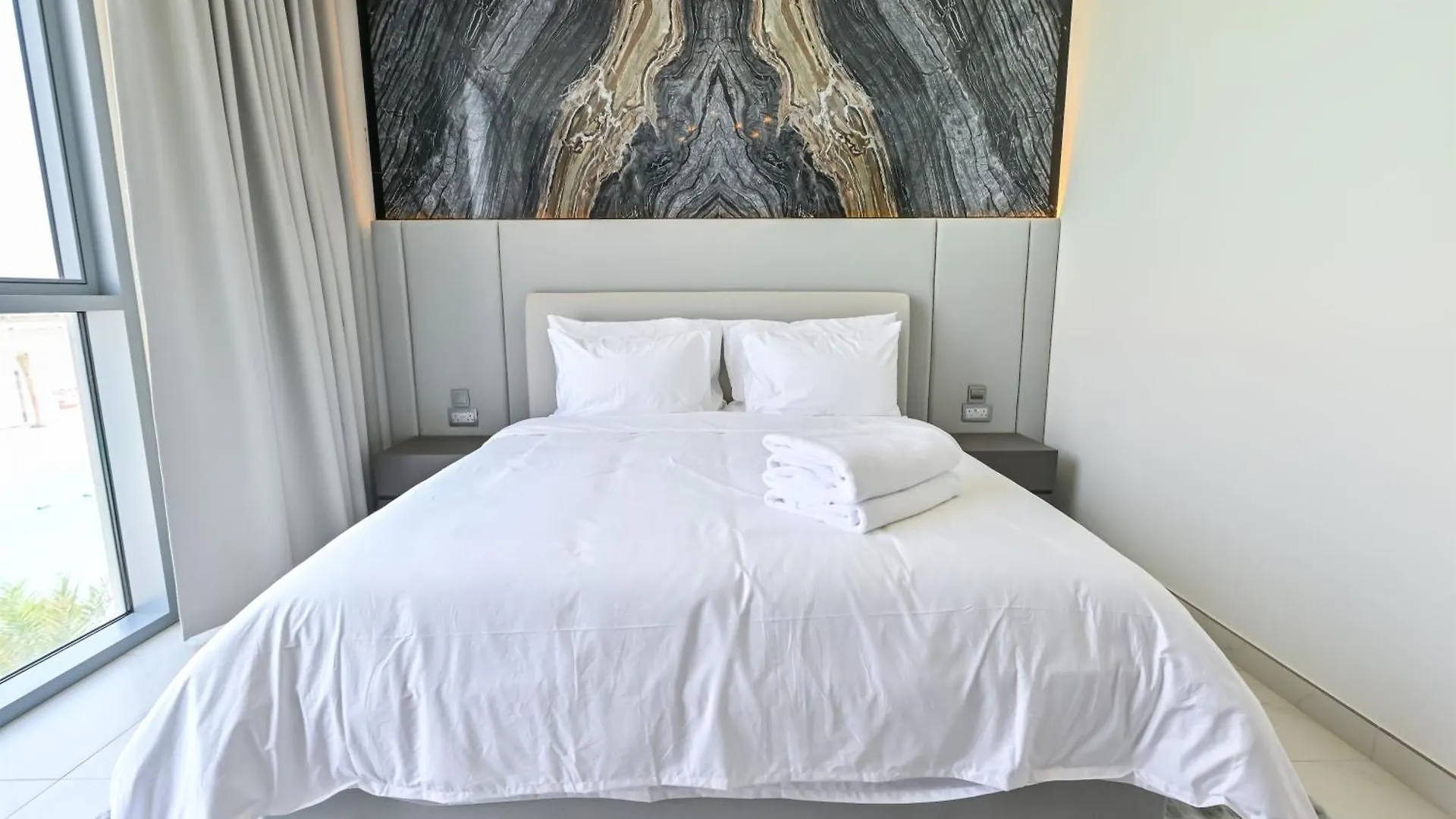 Unique 2 Bedroom In District One Meydan Dubai Apartment