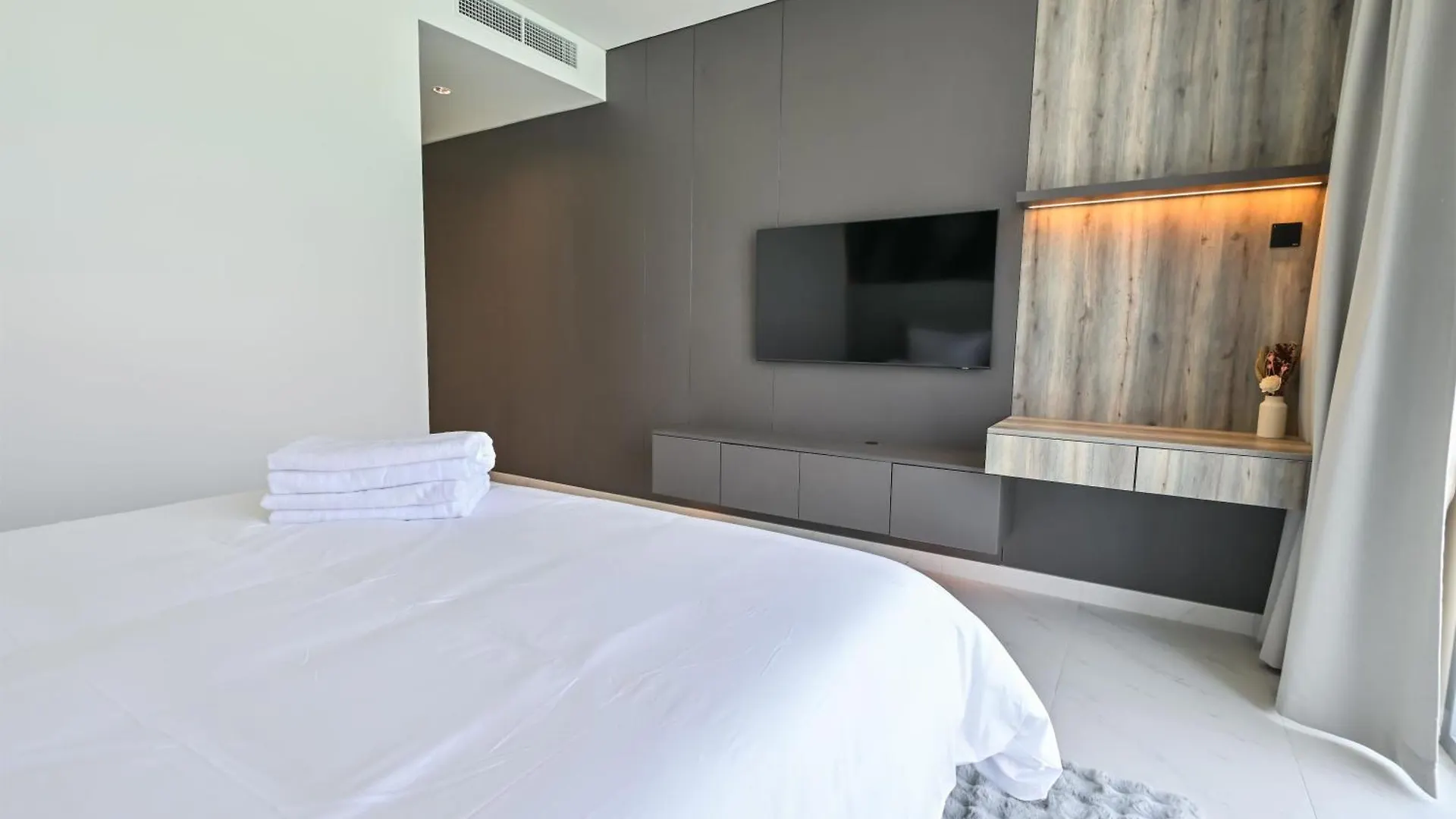Apartment Unique 2 Bedroom In District One Meydan Dubai United Arab Emirates